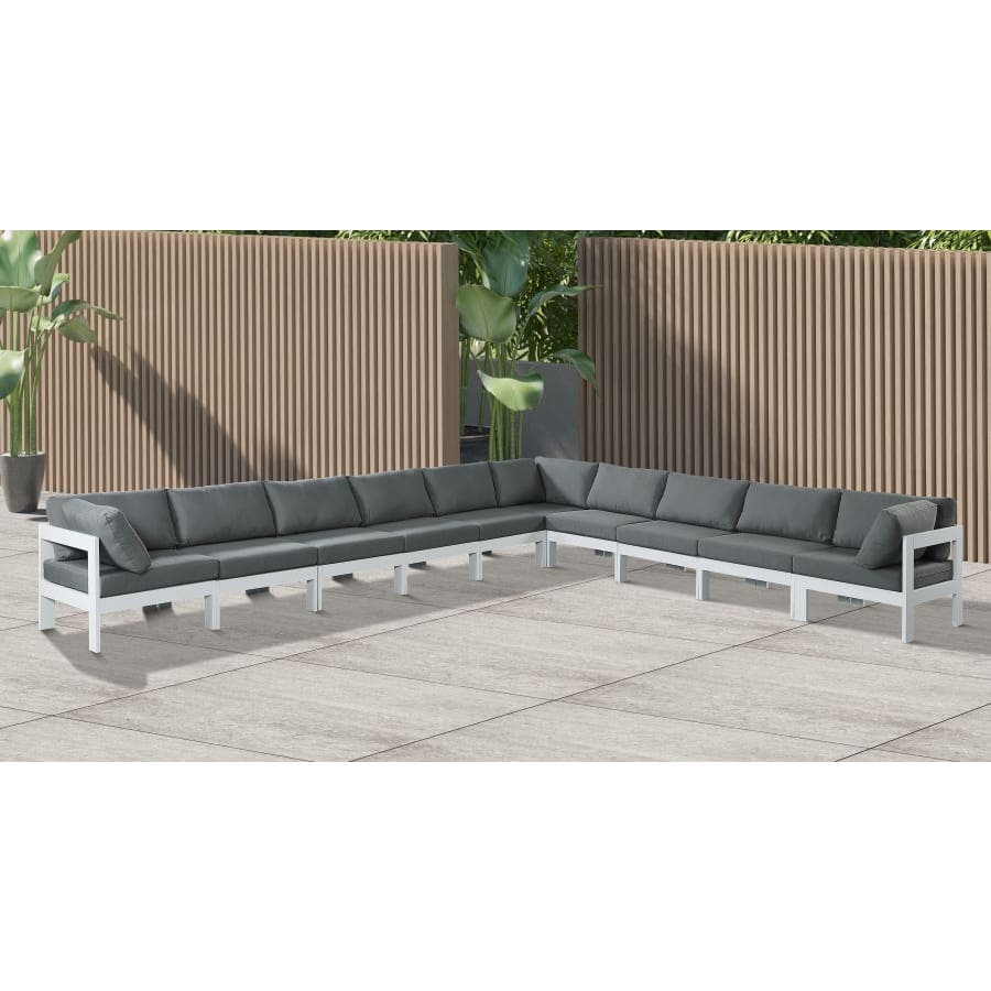 Meridian Furniture Nizuc Outdoor Patio White Aluminum Modular Sectional 10A - Outdoor Furniture